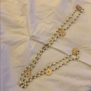 Pearl flower necklace